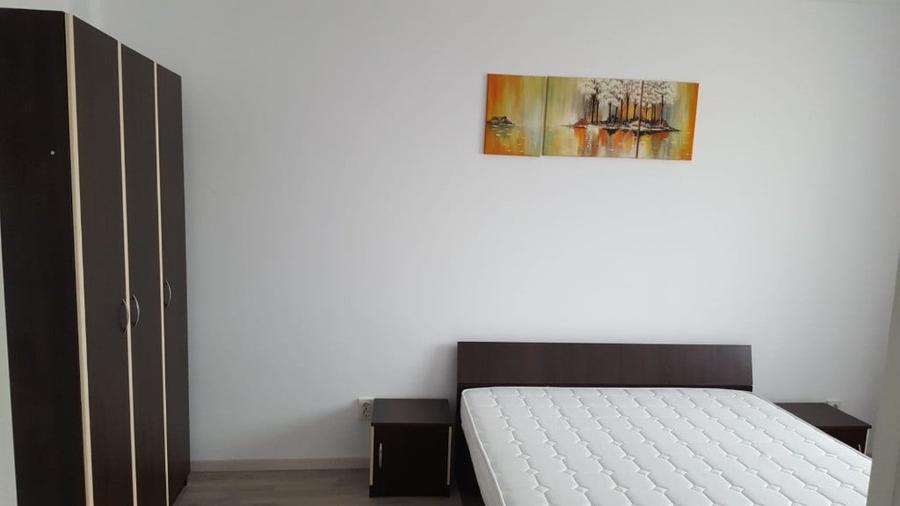 Apartament cu 2 camere semidecomandat în Est