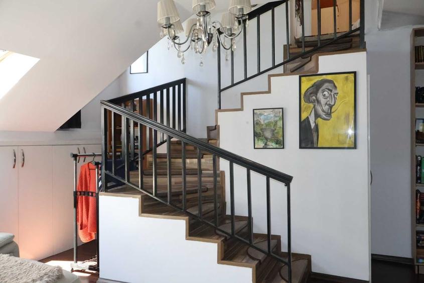 Apartament cu 3 camere semidecomandat în Baciu