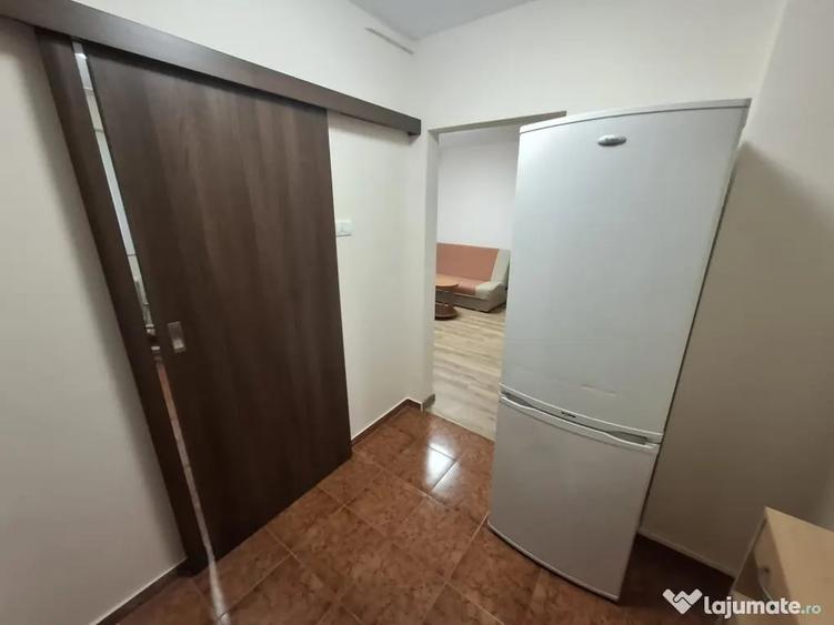 Inchiriez apartament 2camere Titan - 10