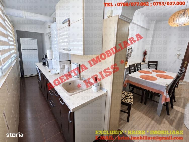 Apartament cu 3 camere decomandat în Popa Șapcă
