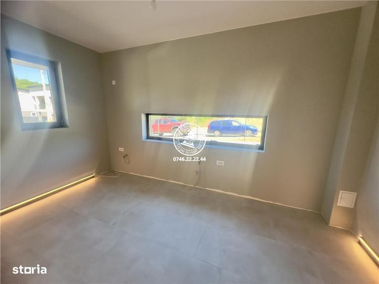 Casă cu 4 camere cu Teren 500 Mp în Bârnova