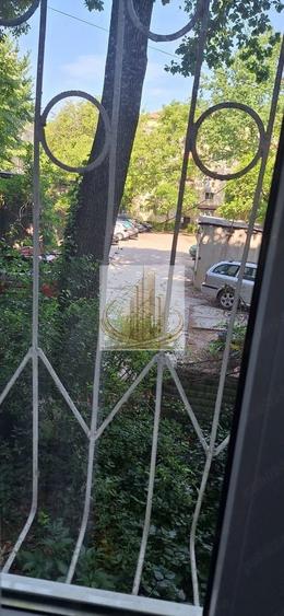 Apartament cu 3 camere decomandat, mobilat în Lipovei