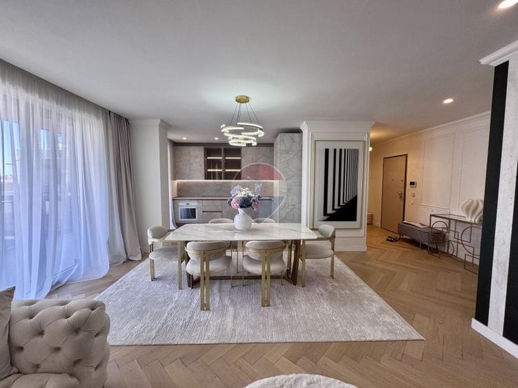 Apartament cu 4 camere decomandat, mobilat în Nord