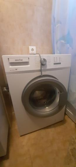 Apartament cu 2 camere semidecomandat în Micro 6