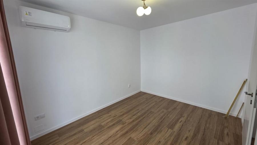 Duplex cu 5 camere cu Teren 200 Mp în Iris