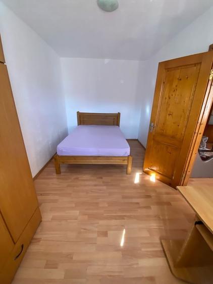 Apartament cu 2 camere semidecomandat în Craiovei