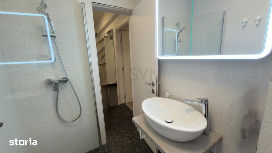 Apartament cu 3 camere semidecomandat în Primăverii