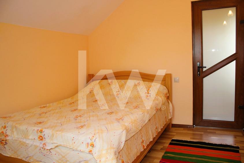 Casă individuală cu 5 camere cu Teren 7800 Mp în Cârja