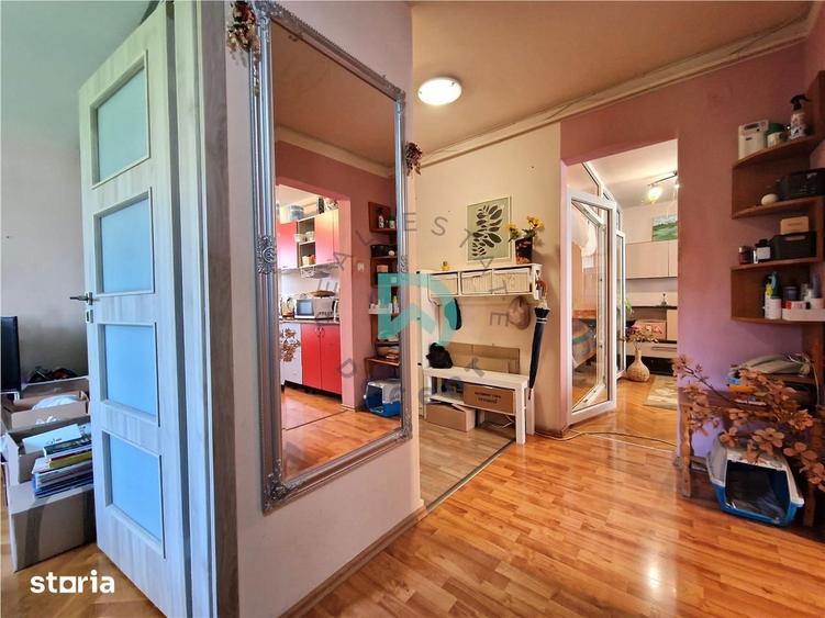 Apartament cu 3 camere decomandat în Griviței