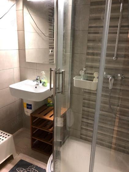 Garsonieră decomandată în Central