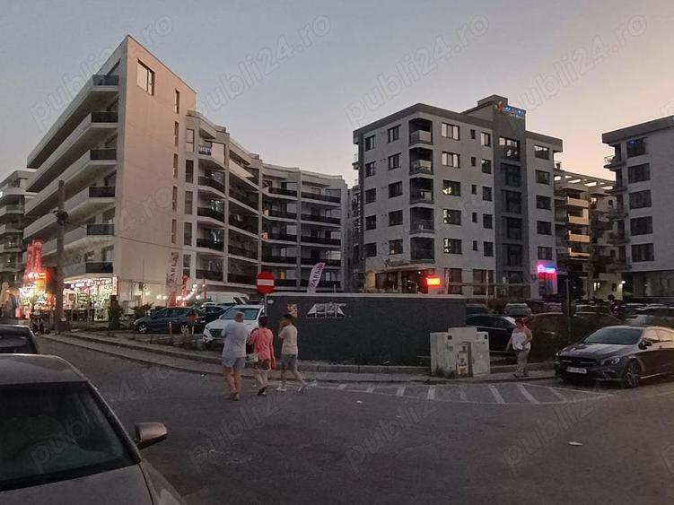 Apartament cu 3 camere semidecomandat în Nord
