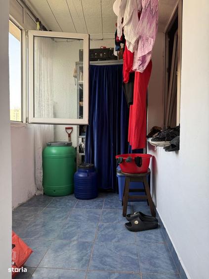 Apartament cu 4 camere semidecomandat, mobilat în Crângași