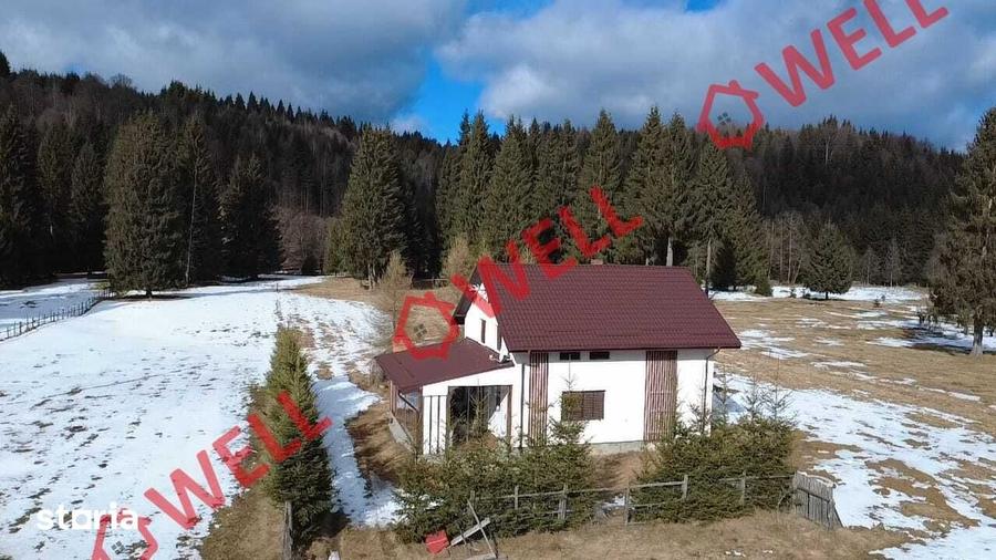 Casă cu 4 camere cu Teren 9600 Mp în Comandău