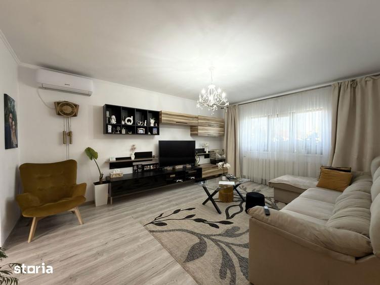 Casă cu 4 camere cu Teren 458 Mp în Sânmihaiu Român