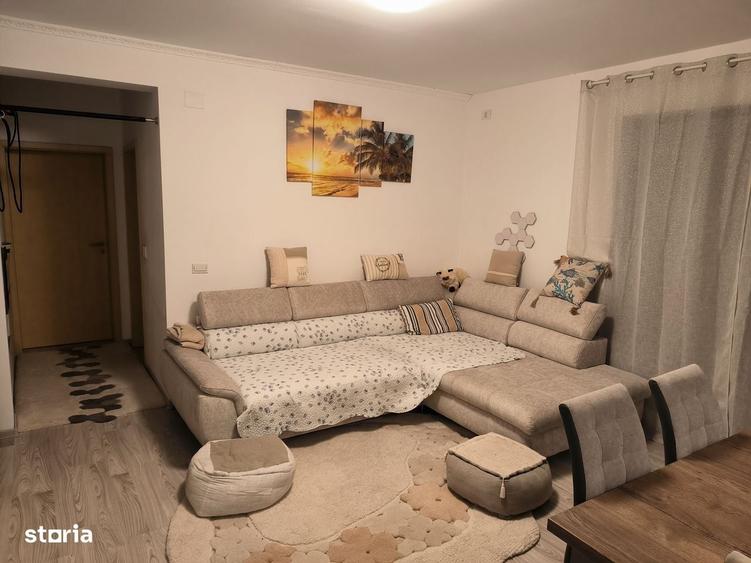 Apartament cu 2 camere decomandat, mobilat în Giroc