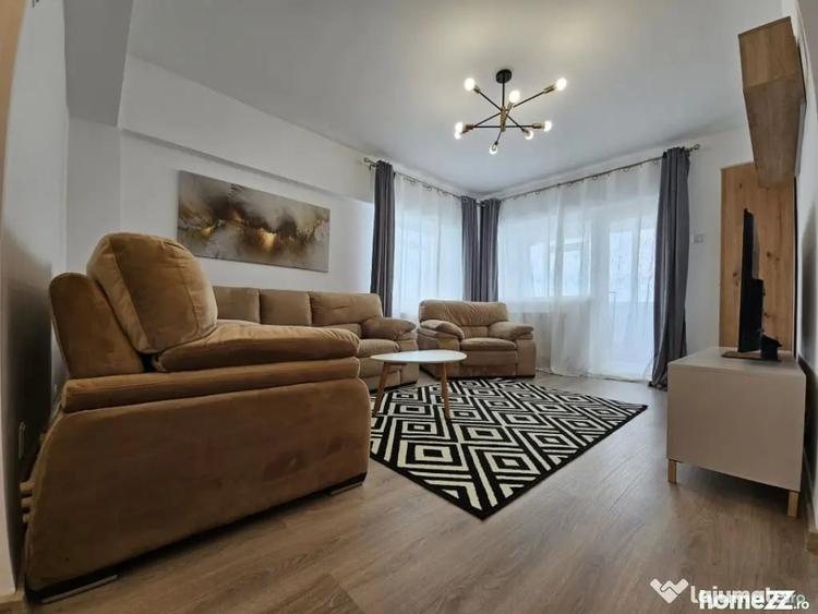 Apartament cu 4 camere decomandat în Dacia
