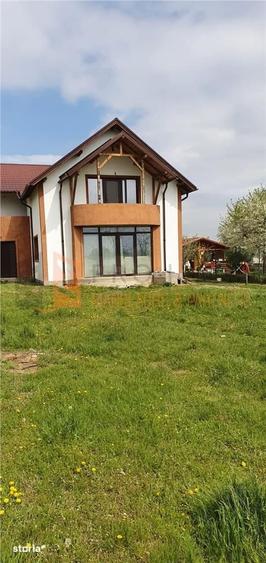 Casă cu 5 camere cu Teren 1700 Mp în Vernești