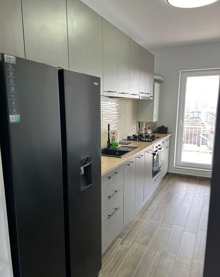 Apartament cu 2 camere decomandat în Titan
