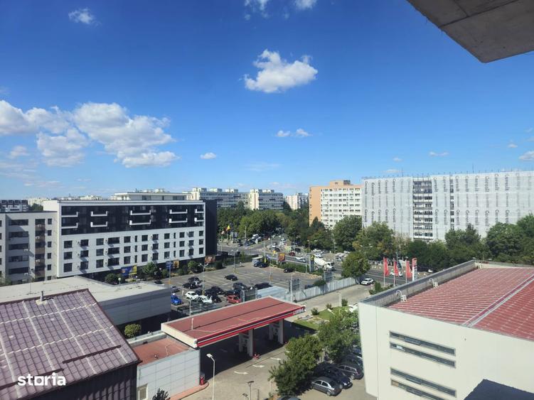 Apartament cu 4 camere în Berceni