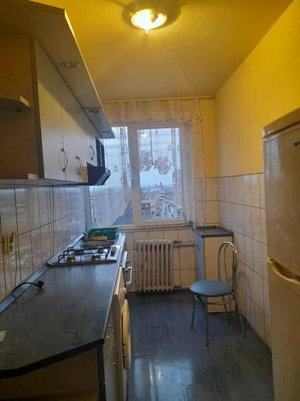 Garsonieră decomandată în Decebal