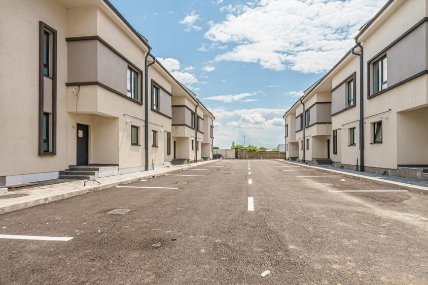 Casă cu 5 camere cu Canalizare în Giurgiului