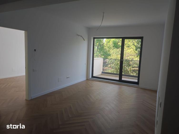 Apartament cu 3 camere, mobilat în Iancului