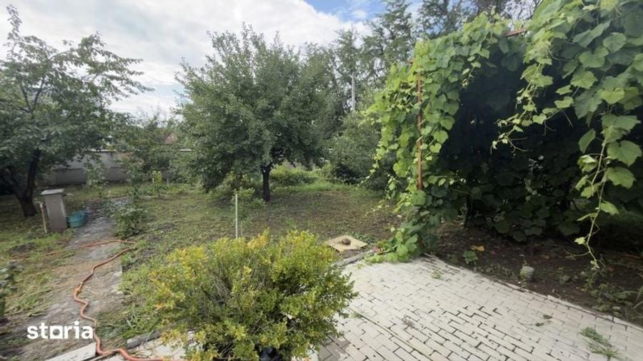 Casă cu 3 camere cu Teren 70 Mp în Cătunu