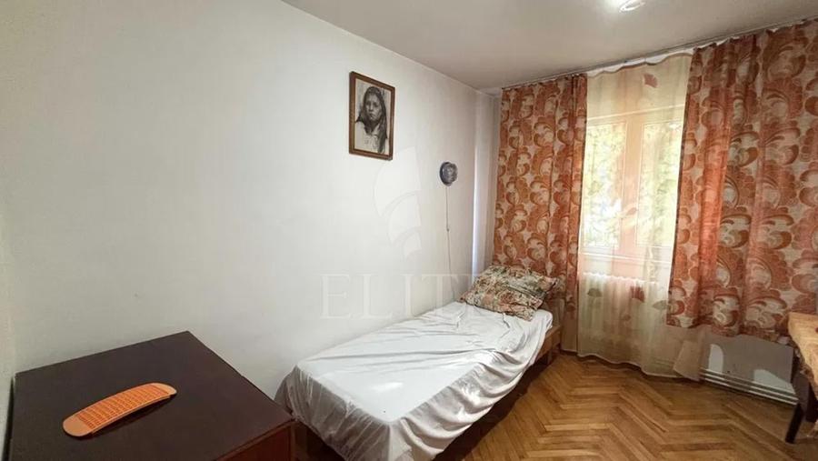 Apartament cu 4 camere semidecomandat în Mănăștur