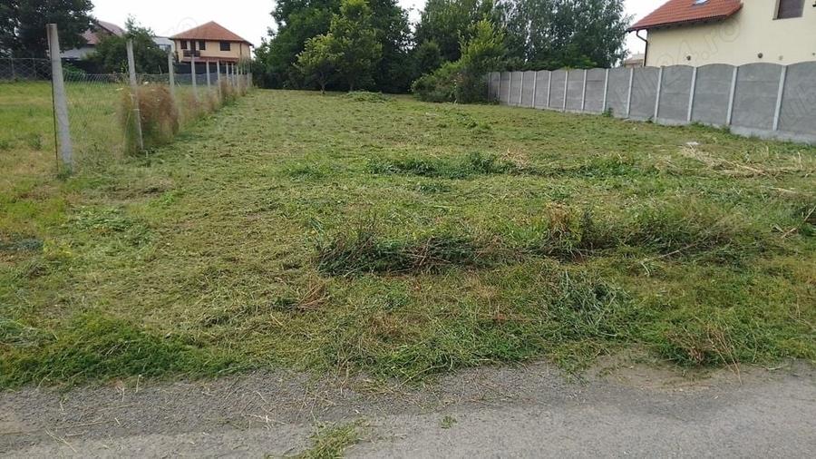 Teren de 907 mp, în Dumbrăvița
