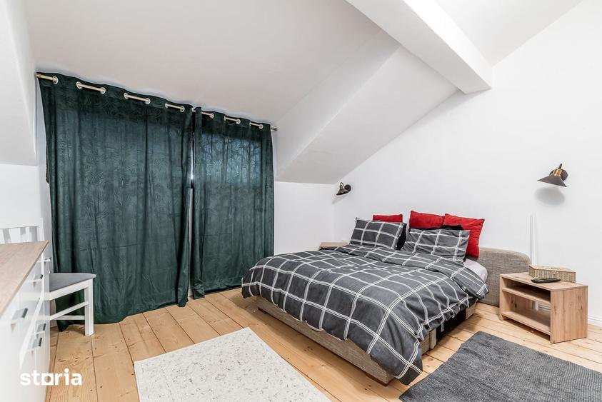 Casă cu 5 camere cu Teren 12000 Mp în Păuliș