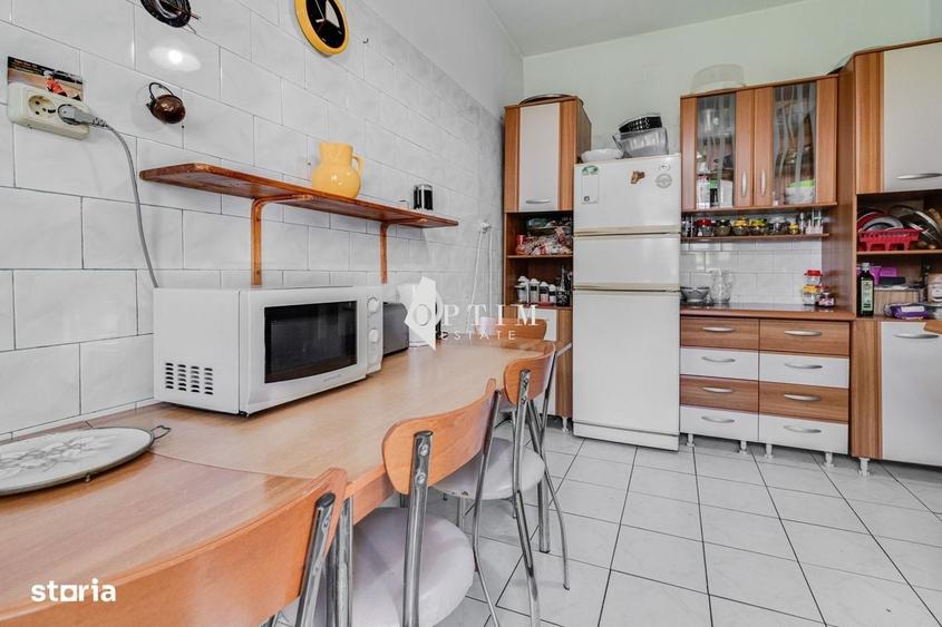 Casă cu 4 camere în 16 Februarie