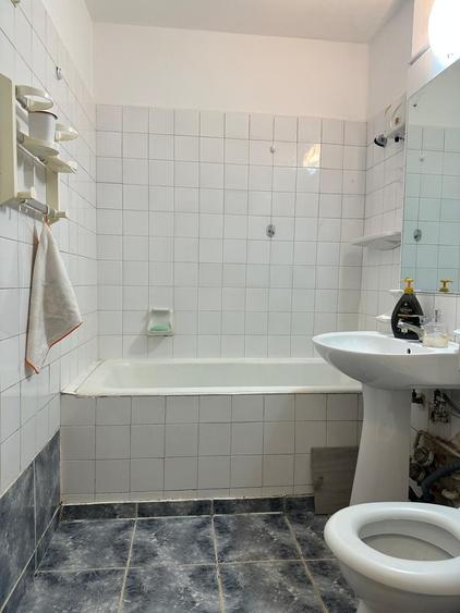 Apartament cu 2 camere semidecomandat în Titan