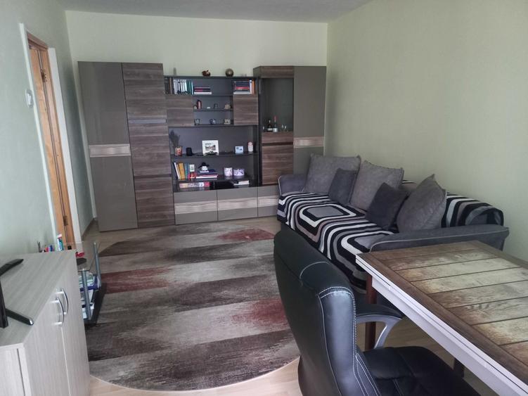Apartament cu 2 camere decomandat în Dacia