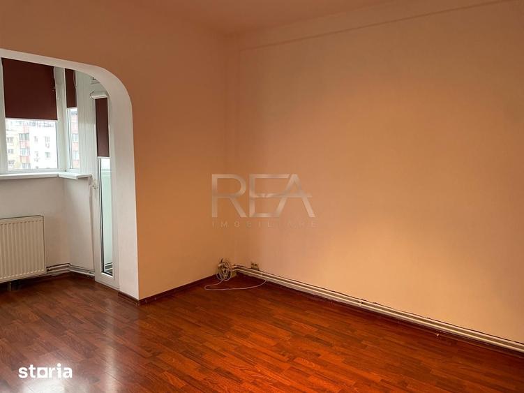 Apartament cu 3 camere decomandat în 13 Septembrie