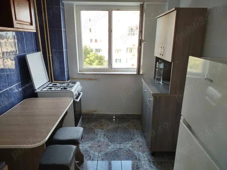 Apartament cu 2 camere decomandat în Prundu