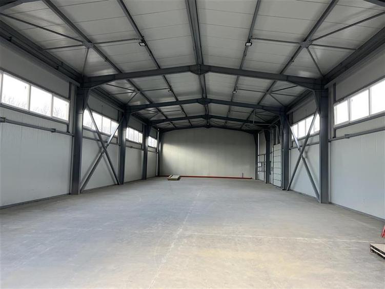 Spațiu industrial, de 480 mp, în Central