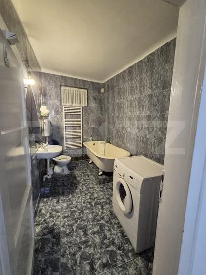 Apartament cu 2 camere decomandat, mobilat în Central
