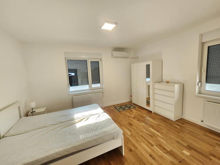 Duplex cu 4 camere cu Canalizare în Moșnița Veche