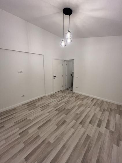 Casă cu 3 camere în Șimnicu de Jos
