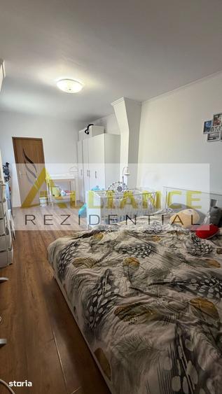 Casă cu 5 camere cu Teren 191 Mp în Pieptănari
