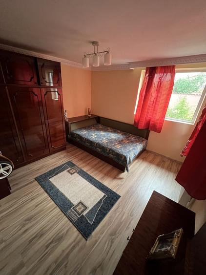 Casă cu 4 camere cu Teren 500 Mp în Dragomirești-Vale