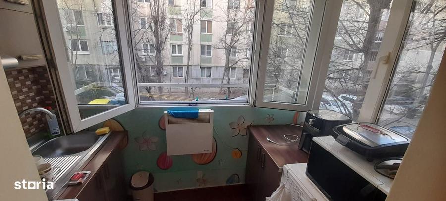 Apartament cu 2 camere decomandat în Crângași