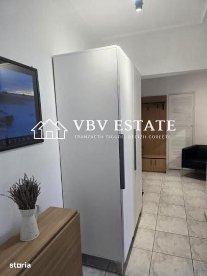 Apartament cu 3 camere semidecomandat în Tineretului