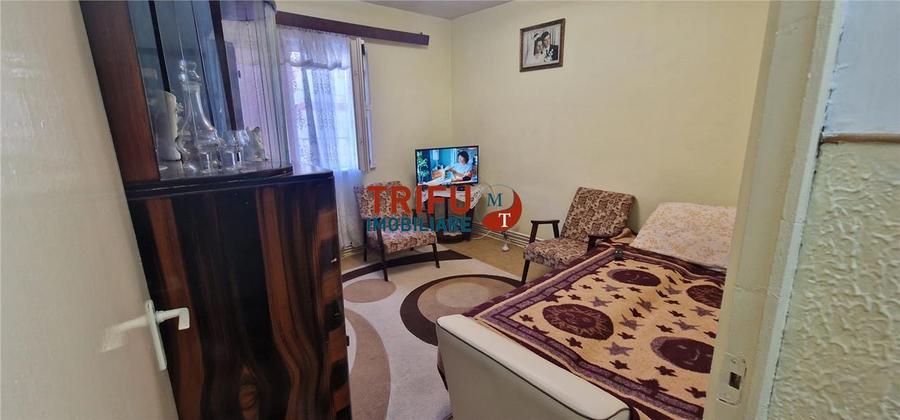 Apartament cu 2 camere decomandat, mobilat în Cetate