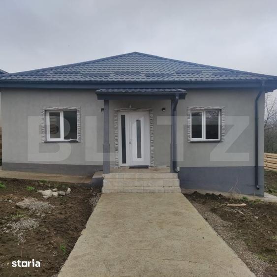 Casă cu 4 camere cu Teren 570 Mp în Tomești