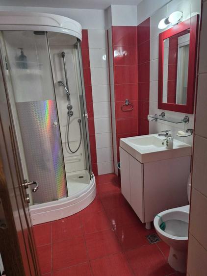 Apartament cu 2 camere decomandat în Cornitoiu