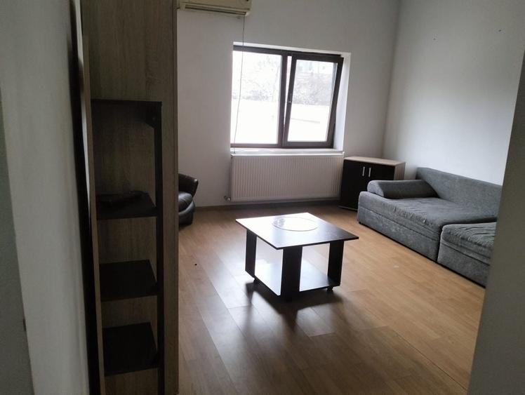 Apartament cu 2 camere decomandat în Dacia
