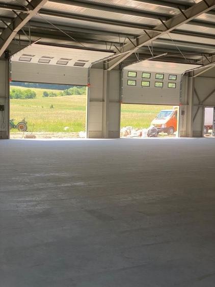 Spațiu industrial, de 598.83001708984 mp, în Gilău