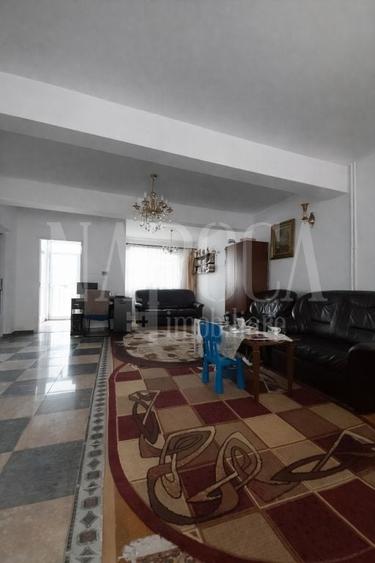 Casă individuală cu 6 camere cu Canalizare în Rogerius