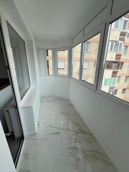 Apartament cu 4 camere decomandat în Centru Civic